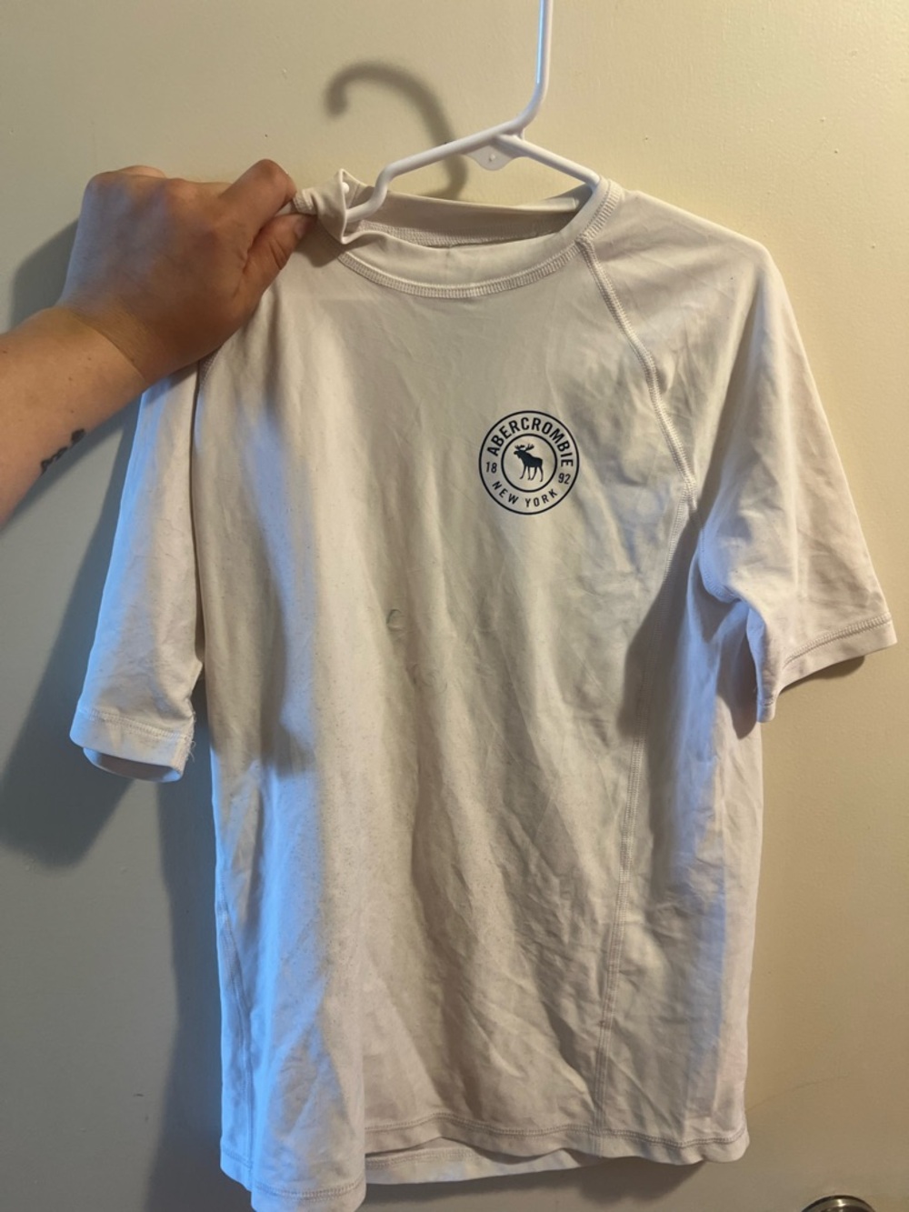 abercrombie kids White Short-Sleeve Crewneck Tee with Navy Logo